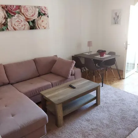 Apartman Aria Apartament *